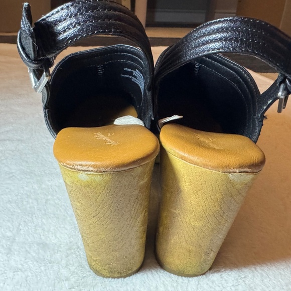 Universal Thread Black Clog size 11 - Picture 4 of 8